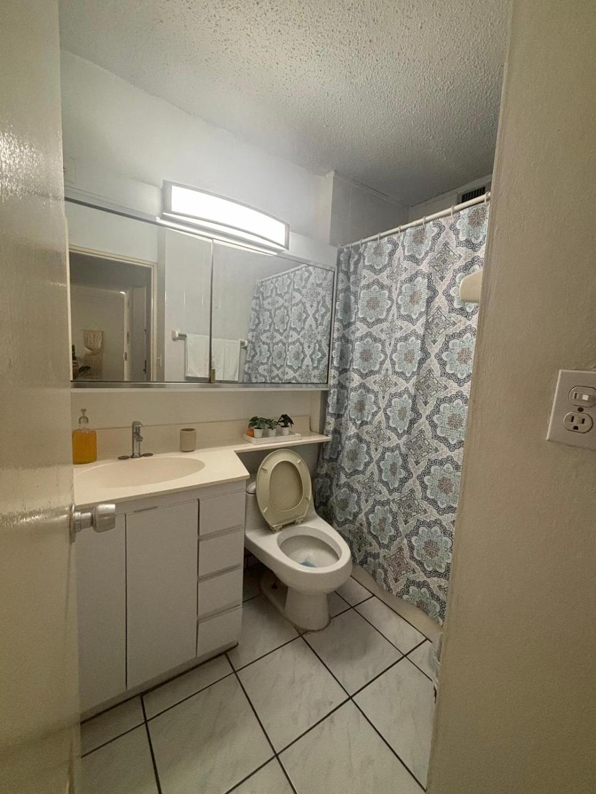Marbella Apartments Сан Хуан Стая снимка